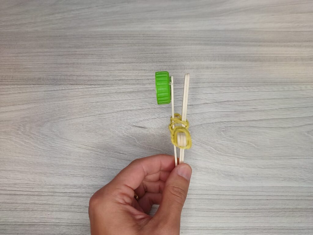 Como fazer uma catapulta simples